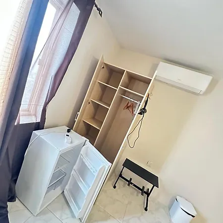 Twin With Private Bathroom - 1 بيت ضيافة