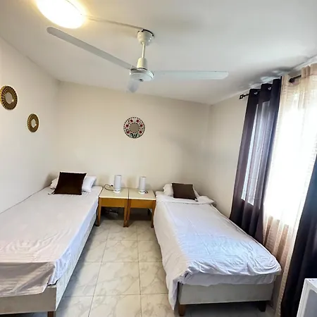 招待所 Twin With Private Bathroom - 1