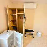 Twin With Private Bathroom - 1 3*