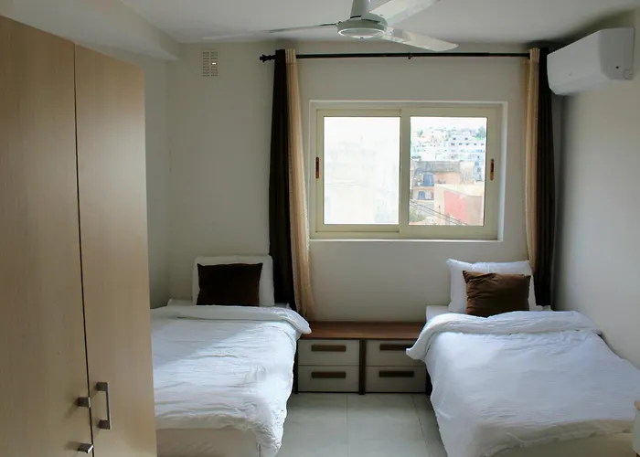 Twin With Private Bathroom - 1 3* Saint Julian's