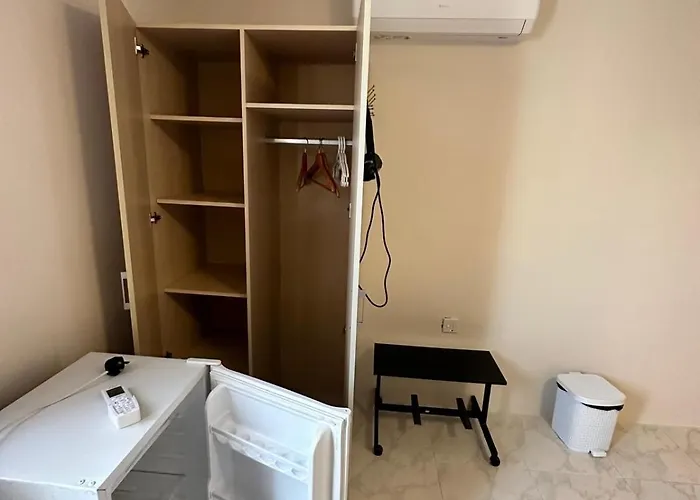 Twin With Private Bathroom - 1